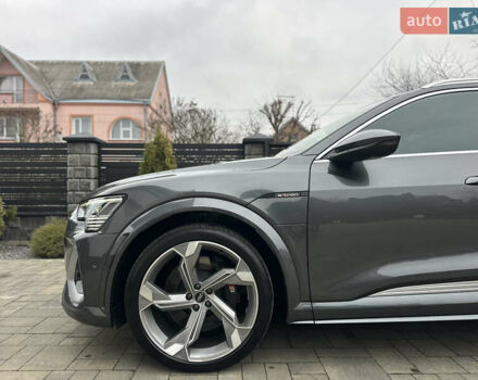 Сірий Ауді E-Tron, об'ємом двигуна 0 л та пробігом 48 тис. км за 49999 $, фото 12 на Automoto.ua