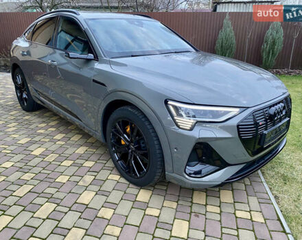 Сірий Ауді E-Tron, об'ємом двигуна 0 л та пробігом 43 тис. км за 45500 $, фото 9 на Automoto.ua