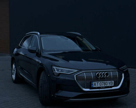 Серый Ауди E-Tron, объемом двигателя 0 л и пробегом 45 тыс. км за 42000 $, фото 7 на Automoto.ua