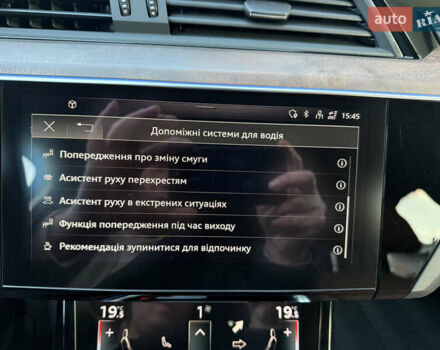 Серый Ауди E-Tron, объемом двигателя 0 л и пробегом 13 тыс. км за 36500 $, фото 47 на Automoto.ua