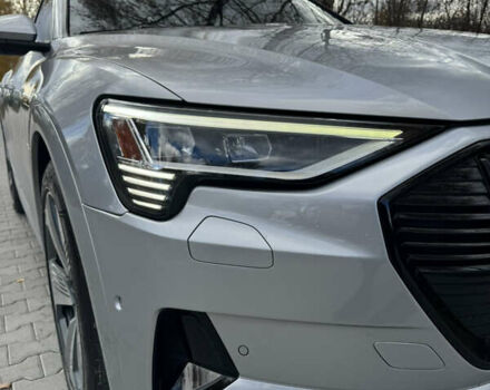 Серый Ауди E-Tron, объемом двигателя 0 л и пробегом 145 тыс. км за 29500 $, фото 36 на Automoto.ua