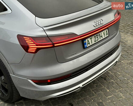 Сірий Ауді E-Tron, об'ємом двигуна 0 л та пробігом 80 тис. км за 39900 $, фото 30 на Automoto.ua