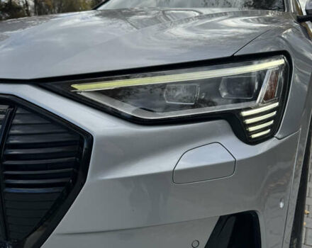 Серый Ауди E-Tron, объемом двигателя 0 л и пробегом 145 тыс. км за 29500 $, фото 35 на Automoto.ua