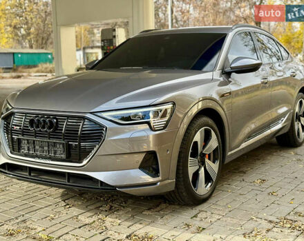 Серый Ауди E-Tron, объемом двигателя 0 л и пробегом 31 тыс. км за 46500 $, фото 20 на Automoto.ua