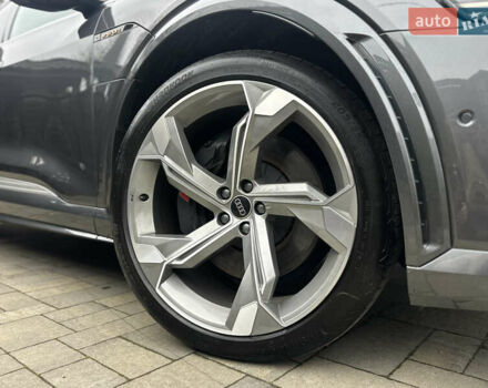 Сірий Ауді E-Tron, об'ємом двигуна 0 л та пробігом 48 тис. км за 49999 $, фото 41 на Automoto.ua
