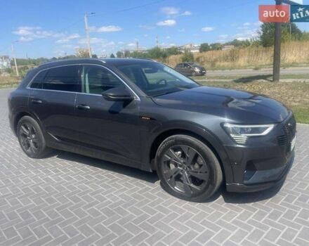 Сірий Ауді E-Tron, об'ємом двигуна 0 л та пробігом 26 тис. км за 34000 $, фото 13 на Automoto.ua