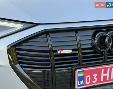Сірий Ауді E-Tron, об'ємом двигуна 0 л та пробігом 63 тис. км за 39999 $, фото 8 на Automoto.ua