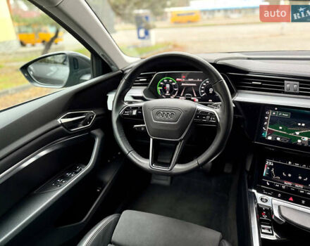 Сірий Ауді E-Tron, об'ємом двигуна 0 л та пробігом 39 тис. км за 46500 $, фото 42 на Automoto.ua