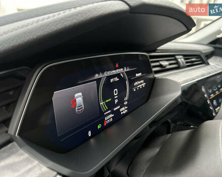 Сірий Ауді E-Tron, об'ємом двигуна 0 л та пробігом 80 тис. км за 39900 $, фото 39 на Automoto.ua