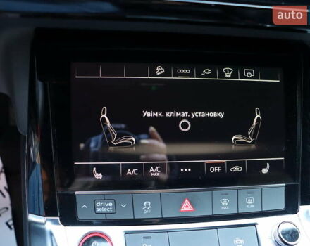 Серый Ауди E-Tron, объемом двигателя 0 л и пробегом 37 тыс. км за 55900 $, фото 35 на Automoto.ua