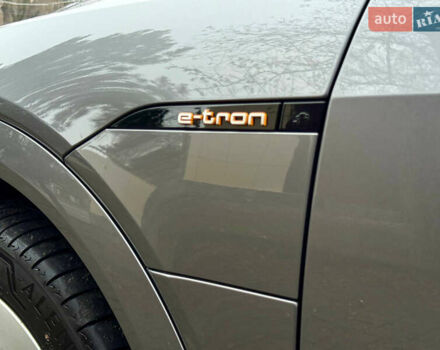 Серый Ауди E-Tron, объемом двигателя 0 л и пробегом 39 тыс. км за 44500 $, фото 58 на Automoto.ua