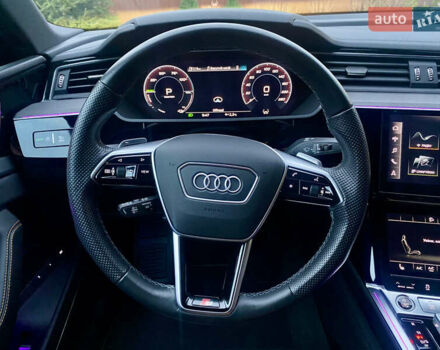 Сірий Ауді E-Tron, об'ємом двигуна 0 л та пробігом 43 тис. км за 45500 $, фото 28 на Automoto.ua