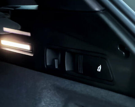 Серый Ауди E-Tron, объемом двигателя 0 л и пробегом 63 тыс. км за 40999 $, фото 51 на Automoto.ua