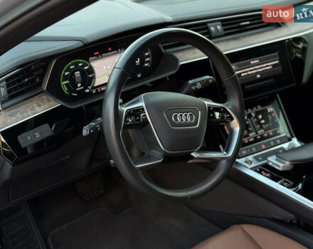 Сірий Ауді E-Tron, об'ємом двигуна 0 л та пробігом 49 тис. км за 36500 $, фото 40 на Automoto.ua