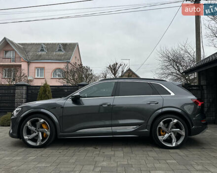 Сірий Ауді E-Tron, об'ємом двигуна 0 л та пробігом 22 тис. км за 49999 $, фото 11 на Automoto.ua