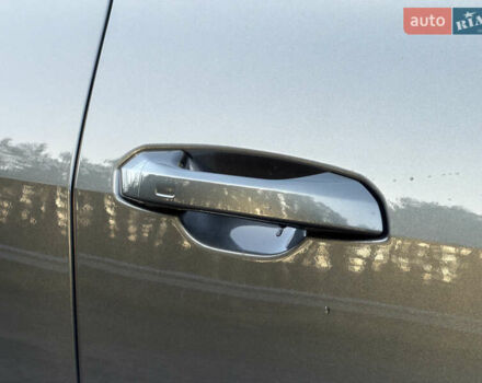 Серый Ауди E-Tron, объемом двигателя 0 л и пробегом 14 тыс. км за 53999 $, фото 35 на Automoto.ua