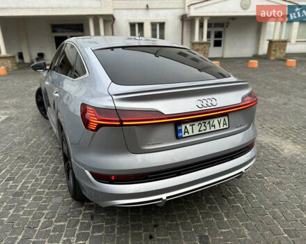 Сірий Ауді E-Tron, об'ємом двигуна 0 л та пробігом 80 тис. км за 39900 $, фото 13 на Automoto.ua