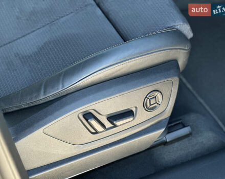 Сірий Ауді E-Tron, об'ємом двигуна 0 л та пробігом 58 тис. км за 45200 $, фото 21 на Automoto.ua
