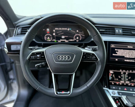 Сірий Ауді E-Tron, об'ємом двигуна 0 л та пробігом 63 тис. км за 39999 $, фото 48 на Automoto.ua