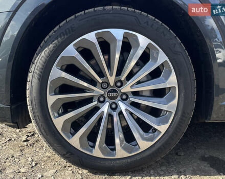 Серый Ауди E-Tron, объемом двигателя 0 л и пробегом 32 тыс. км за 42131 $, фото 18 на Automoto.ua