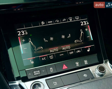 Серый Ауди E-Tron, объемом двигателя 0 л и пробегом 39 тыс. км за 44500 $, фото 64 на Automoto.ua