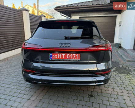 Серый Ауди E-Tron, объемом двигателя 0 л и пробегом 13 тыс. км за 36500 $, фото 6 на Automoto.ua