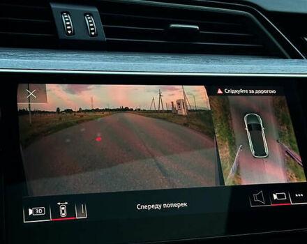 Серый Ауди E-Tron, объемом двигателя 0 л и пробегом 63 тыс. км за 40999 $, фото 36 на Automoto.ua