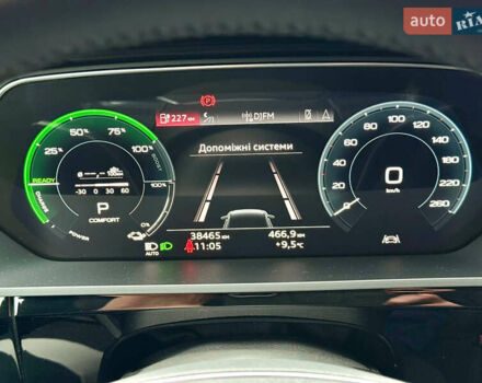 Сірий Ауді E-Tron, об'ємом двигуна 0 л та пробігом 39 тис. км за 46500 $, фото 55 на Automoto.ua