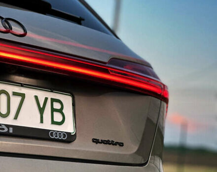 Серый Ауди E-Tron, объемом двигателя 0 л и пробегом 63 тыс. км за 40999 $, фото 15 на Automoto.ua