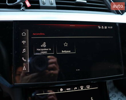 Серый Ауди E-Tron, объемом двигателя 0 л и пробегом 37 тыс. км за 55900 $, фото 33 на Automoto.ua