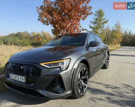 Серый Ауди E-Tron, объемом двигателя 0 л и пробегом 65 тыс. км за 53900 $, фото 3 на Automoto.ua