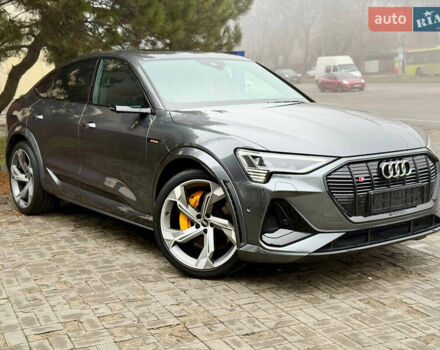 Серый Ауди E-Tron, объемом двигателя 0 л и пробегом 37 тыс. км за 49500 $, фото 17 на Automoto.ua