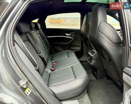 Серый Ауди E-Tron, объемом двигателя 0 л и пробегом 37 тыс. км за 49500 $, фото 54 на Automoto.ua