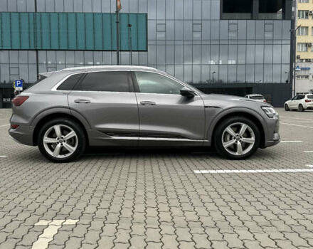 Сірий Ауді E-Tron, об'ємом двигуна 0 л та пробігом 45 тис. км за 38900 $, фото 14 на Automoto.ua
