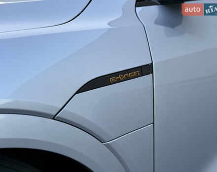 Сірий Ауді E-Tron, об'ємом двигуна 0 л та пробігом 63 тис. км за 39999 $, фото 10 на Automoto.ua