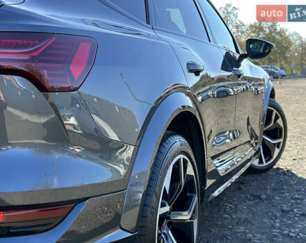 Серый Ауди E-Tron, объемом двигателя 0 л и пробегом 42 тыс. км за 47848 $, фото 11 на Automoto.ua