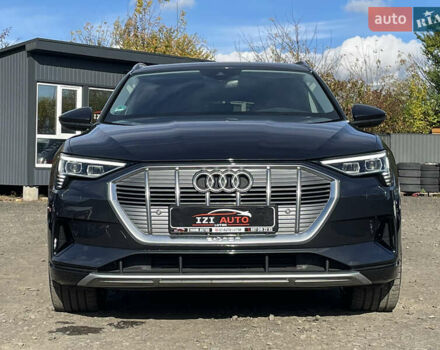 Серый Ауди E-Tron, объемом двигателя 0 л и пробегом 32 тыс. км за 42131 $, фото 1 на Automoto.ua