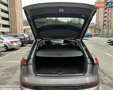 Серый Ауди E-Tron, объемом двигателя 0 л и пробегом 112 тыс. км за 31900 $, фото 47 на Automoto.ua