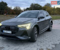 Серый Ауди E-Tron, объемом двигателя 0 л и пробегом 41 тыс. км за 52900 $, фото 4 на Automoto.ua