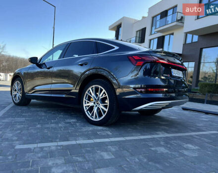 Серый Ауди E-Tron, объемом двигателя 0 л и пробегом 18 тыс. км за 42500 $, фото 16 на Automoto.ua