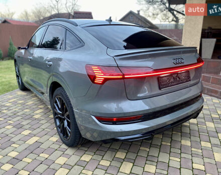Сірий Ауді E-Tron, об'ємом двигуна 0 л та пробігом 43 тис. км за 45500 $, фото 10 на Automoto.ua
