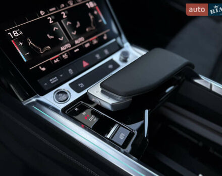 Сірий Ауді E-Tron, об'ємом двигуна 0 л та пробігом 63 тис. км за 39999 $, фото 56 на Automoto.ua