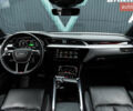 Серый Ауди E-Tron, объемом двигателя 0 л и пробегом 33 тыс. км за 53000 $, фото 20 на Automoto.ua