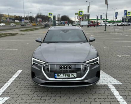Сірий Ауді E-Tron, об'ємом двигуна 0 л та пробігом 45 тис. км за 38900 $, фото 1 на Automoto.ua