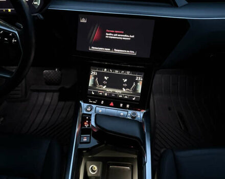 Серый Ауди E-Tron, объемом двигателя 0 л и пробегом 45 тыс. км за 42000 $, фото 41 на Automoto.ua