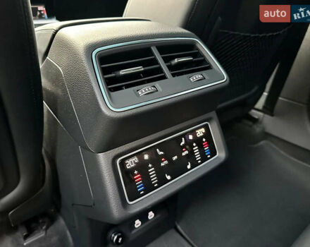 Серый Ауди E-Tron, объемом двигателя 0 л и пробегом 30 тыс. км за 21300 $, фото 7 на Automoto.ua