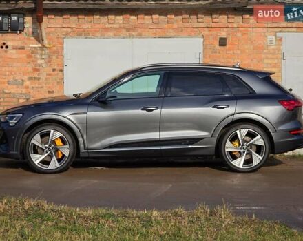 Сірий Ауді E-Tron, об'ємом двигуна 0 л та пробігом 100 тис. км за 41888 $, фото 108 на Automoto.ua
