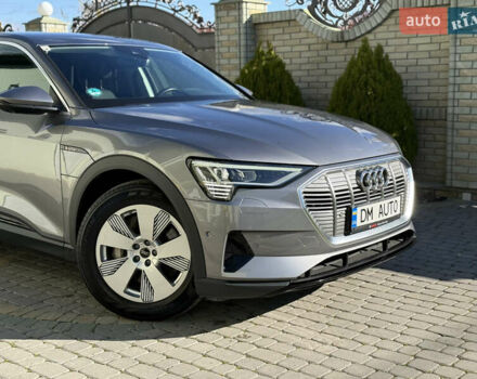 Серый Ауди E-Tron, объемом двигателя 0 л и пробегом 90 тыс. км за 33000 $, фото 9 на Automoto.ua