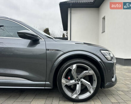 Сірий Ауді E-Tron, об'ємом двигуна 0 л та пробігом 48 тис. км за 49999 $, фото 2 на Automoto.ua