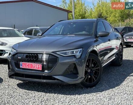 Серый Ауди E-Tron, объемом двигателя 0 л и пробегом 70 тыс. км за 39650 $, фото 4 на Automoto.ua